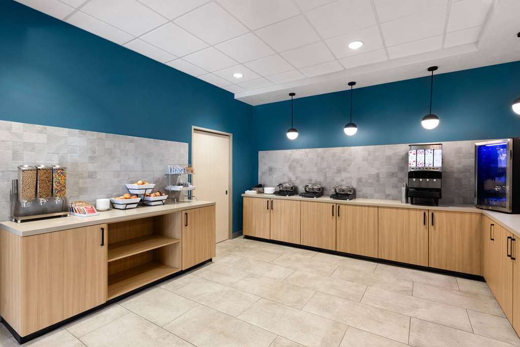 Wingate by Wyndham Kingman - photo 21