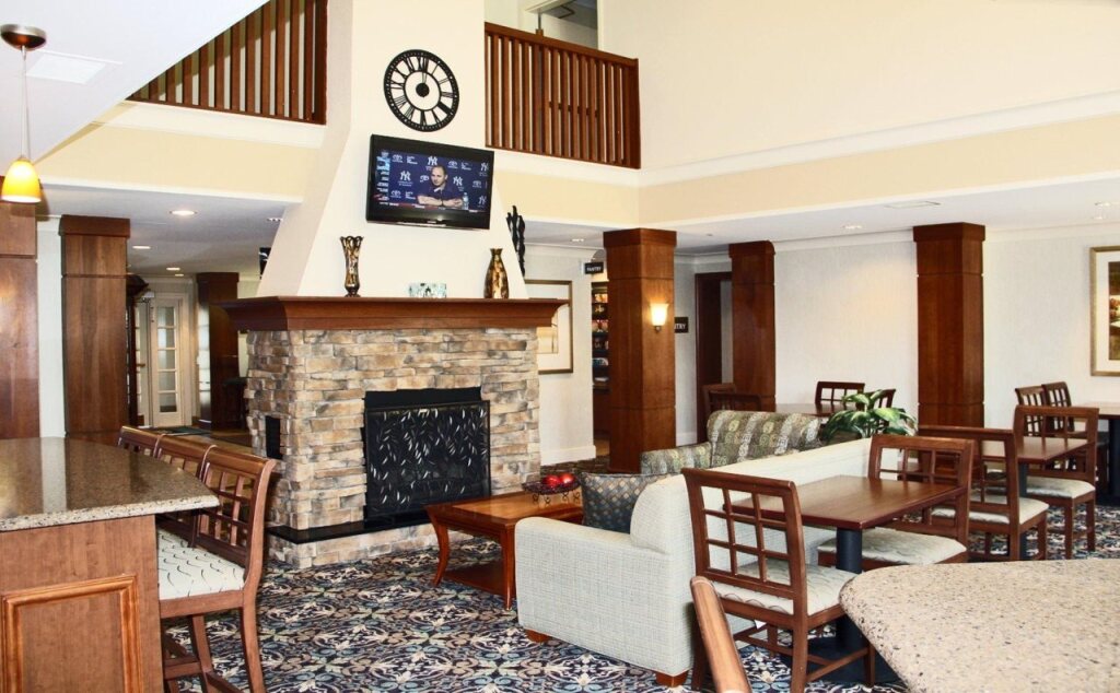 Staybridge Suites Lincoln I 80 - photo 14