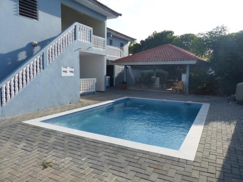 Cattleya Apartments Curacao — 4-Star Luxury Hotel in Willemstad, CURAÇAO
