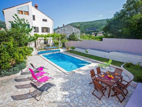 Villa Roza Studio Apartment with Balcony