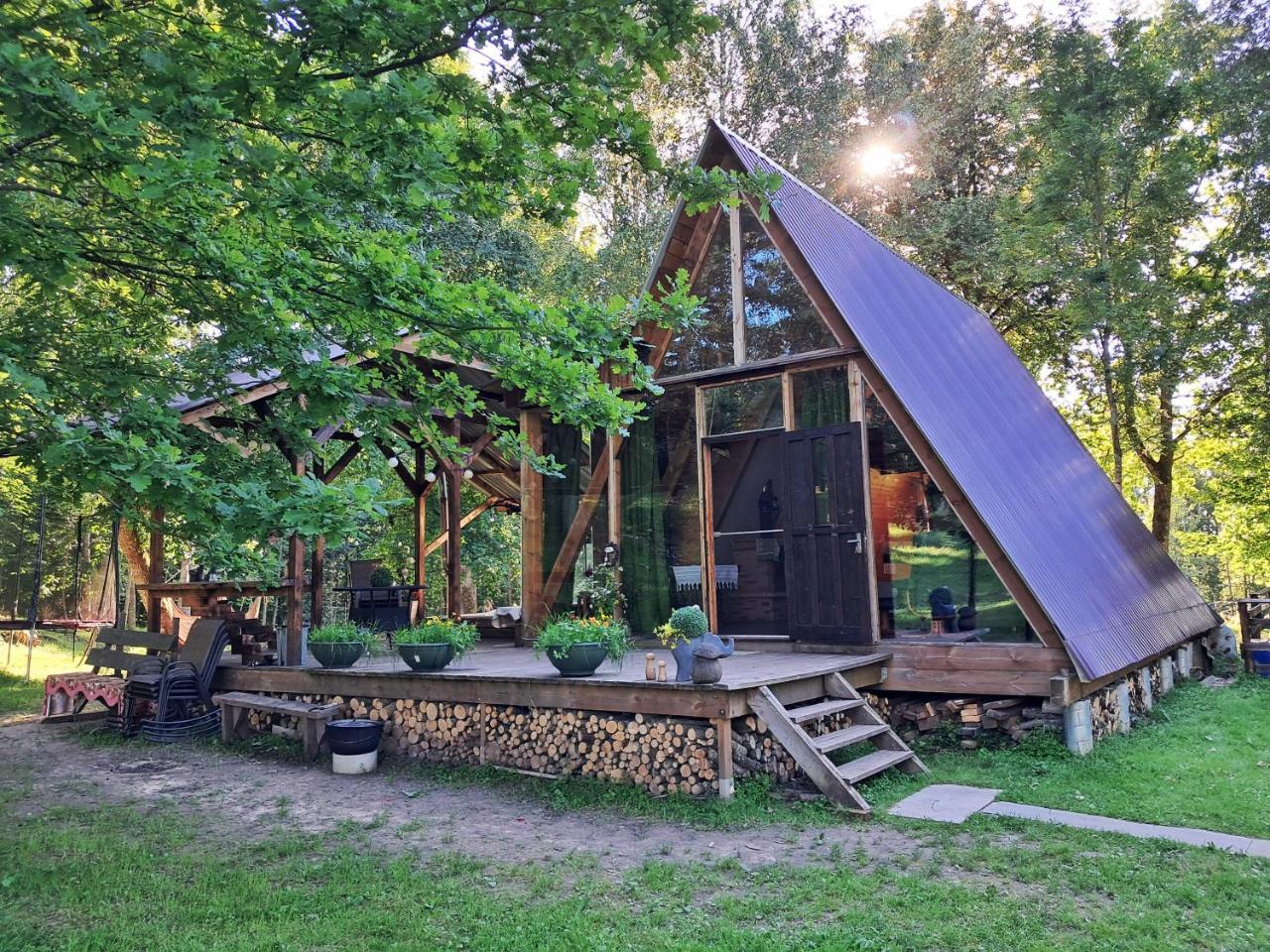 Koka namiņš Pasaka in Vecumnieki, Latvia