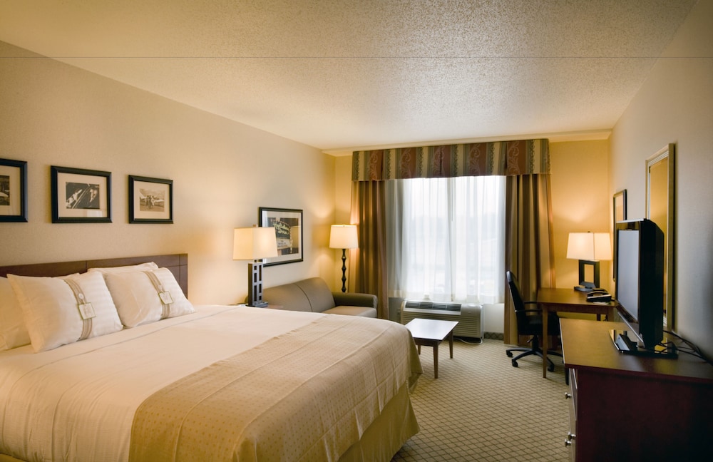Holiday Inn Purdue Fort Wayne by IHG - photo 7