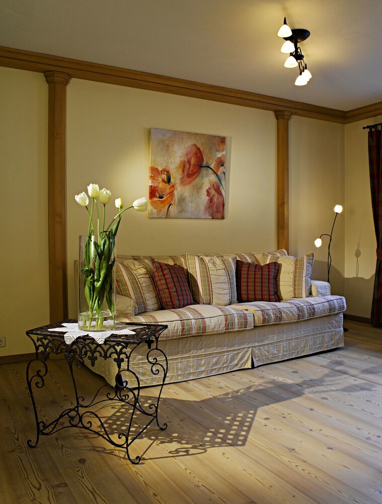 Apart Hotel Garni Strasser — Zell Am Ziller — photo 3