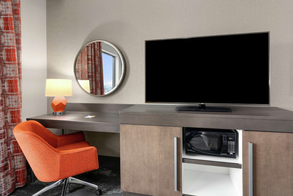 Hampton Inn & Suites Spokane Downtown South - photo 22