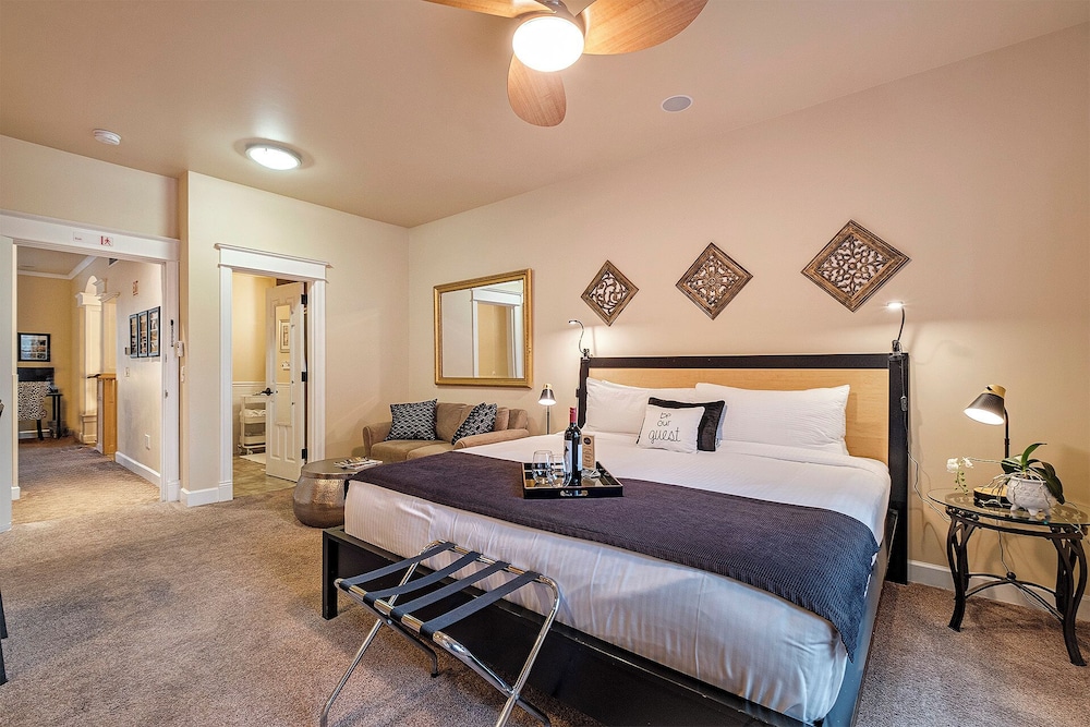 The Orenco Station Hotel - photo 32