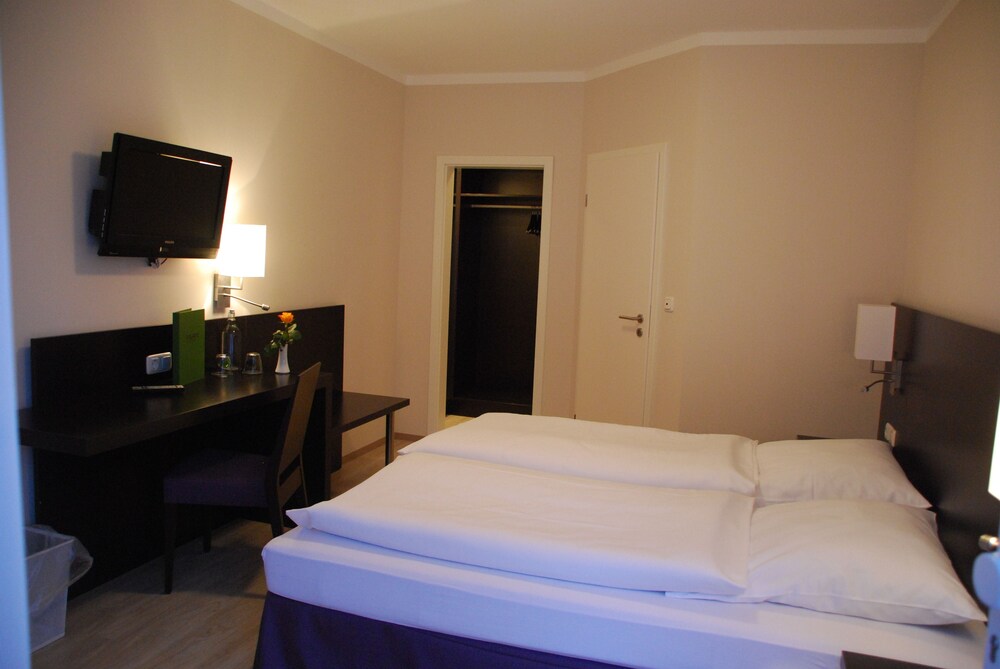 SleepBEEONE Wilhelmshaven — hotel in Wilhelmshaven
