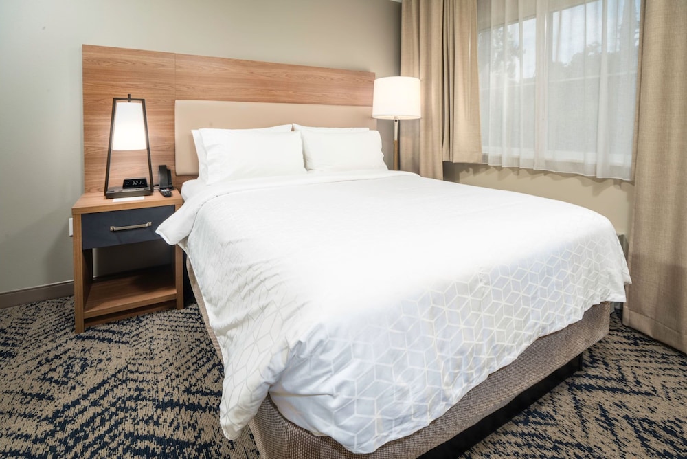 Candlewood Suites Charleston Mt Pleasant by IHG - photo 9