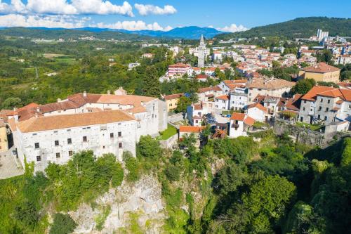 Rustic Home Izabel Happy Rentals — 4-Star Luxury Hotel in Pazin, Croatia