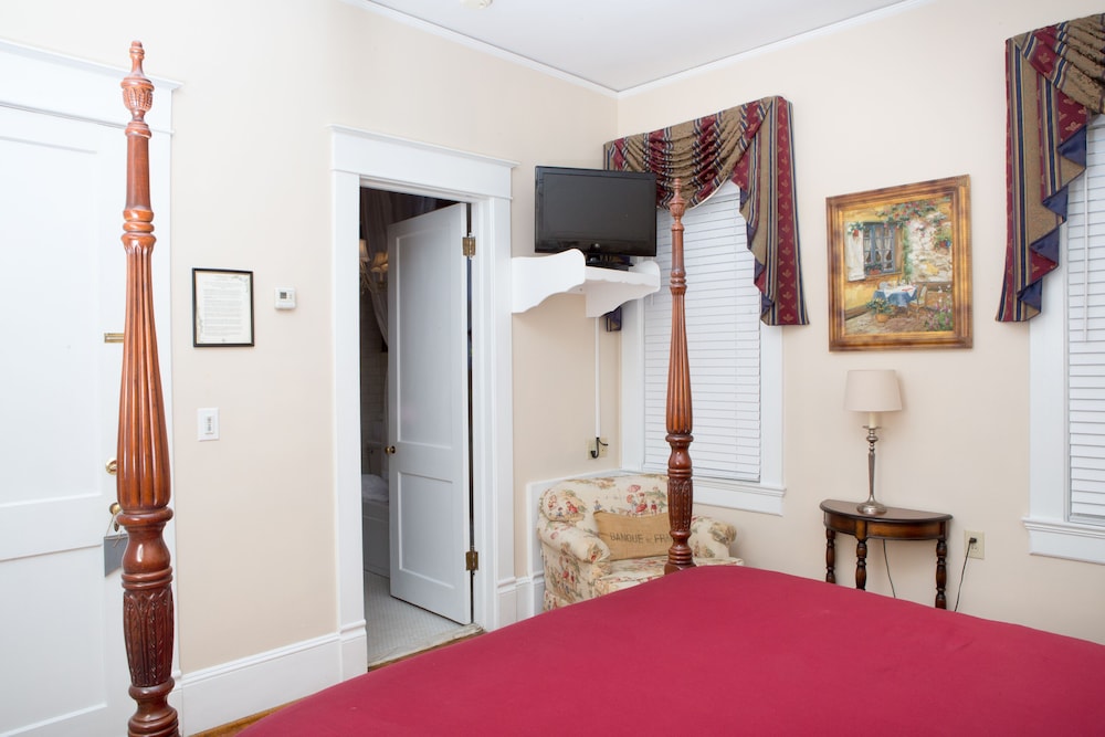 Burke Manor Inn & Pavilion - photo 5
