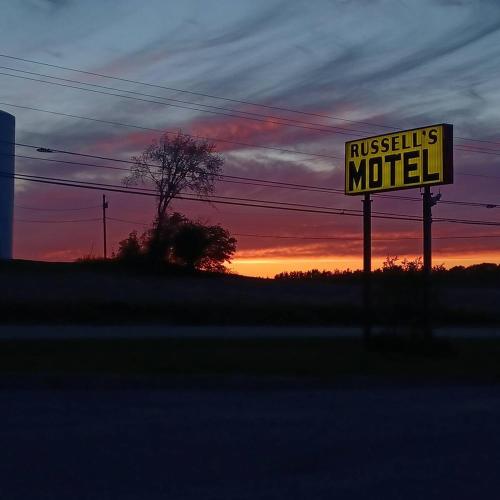 Russell’s Motel pet-friendly hotel Caribou