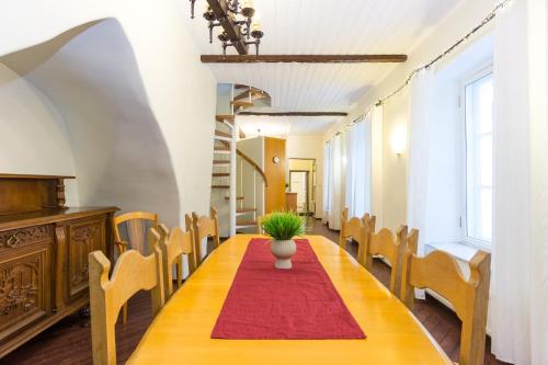 Exclusive House in Old Town — 4-Star Luxury Hotel in Tallinn, Estonia