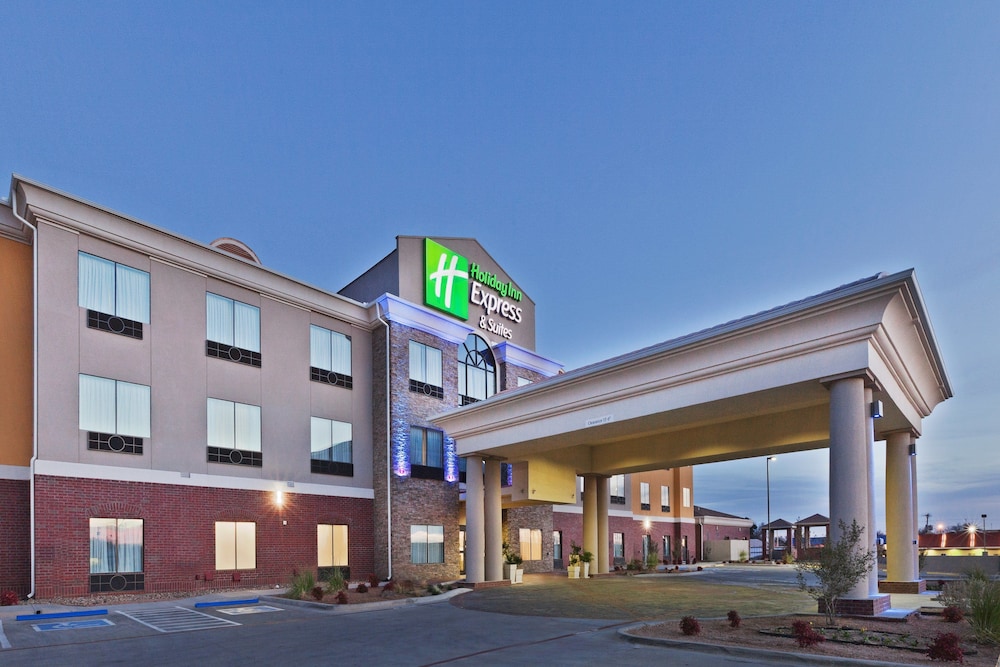 Holiday Inn Express Hotel & Suites Brownfield by IHG — hotel in Brownfield