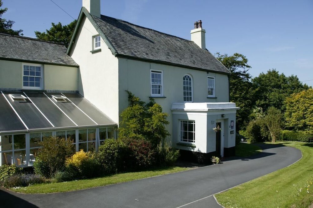 The Spinney — 4-Star Luxury Hotel in Barnstaple, United Kingdom