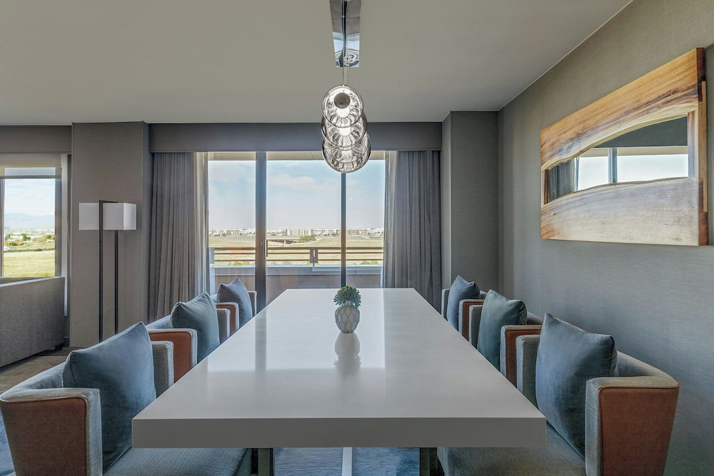 Marriott Denver Airport at Gateway Park - photo 8