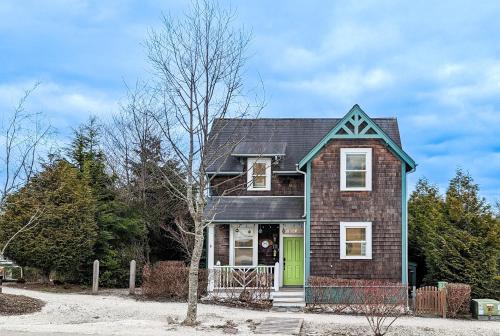 Good Vibes by Seabrook Hospitality in Huntington Beach, United States