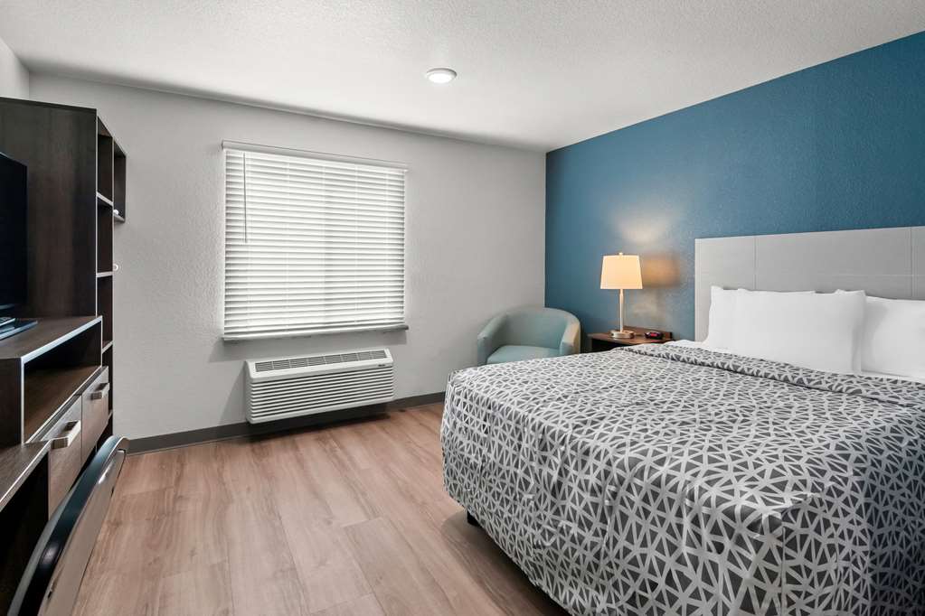 Woodspring Suites Waco South - photo 8