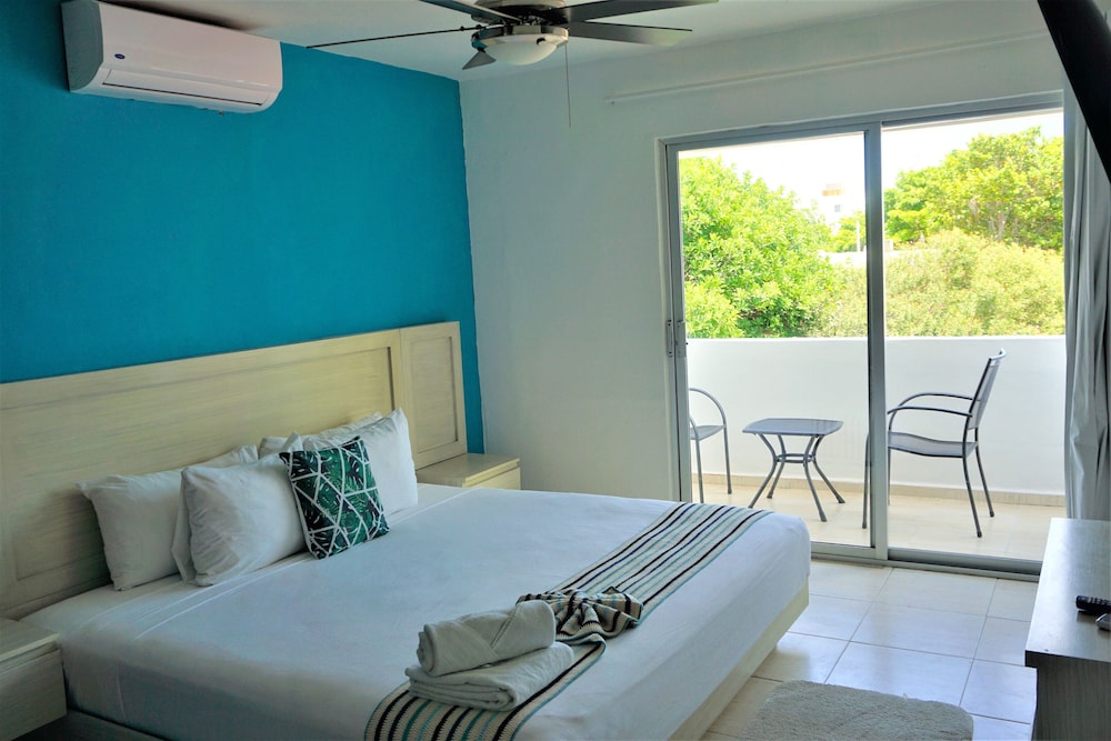 Mar Bohemio in Isla Mujeres, Mexico