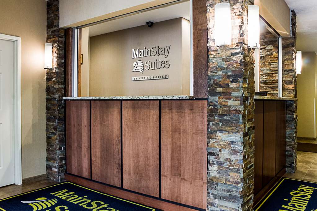MainStay Suites Fargo I 94 Medical Center - photo 5