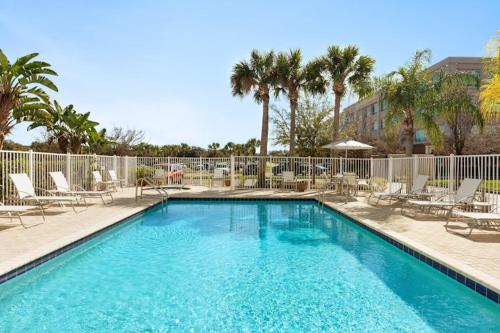 Staybridge Suites Hotel - photo 2
