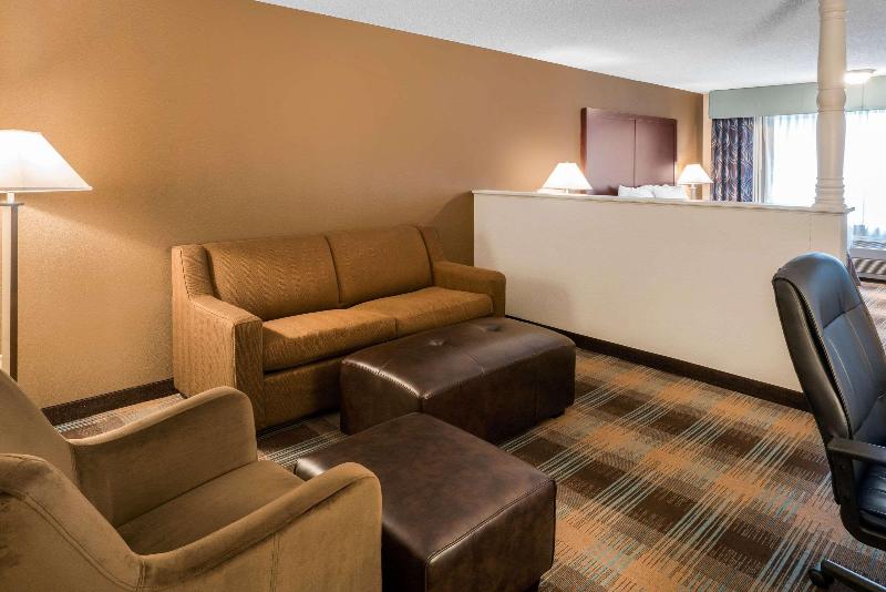 Clarion Inn near JBLM - photo 31