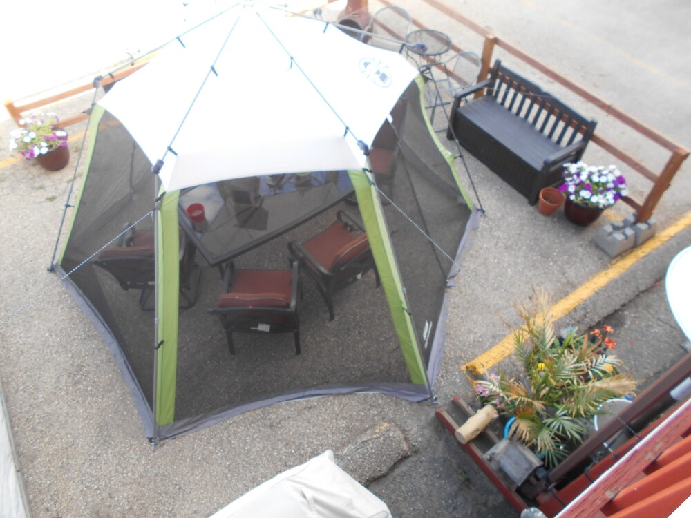 Super Saver Inn - photo 34