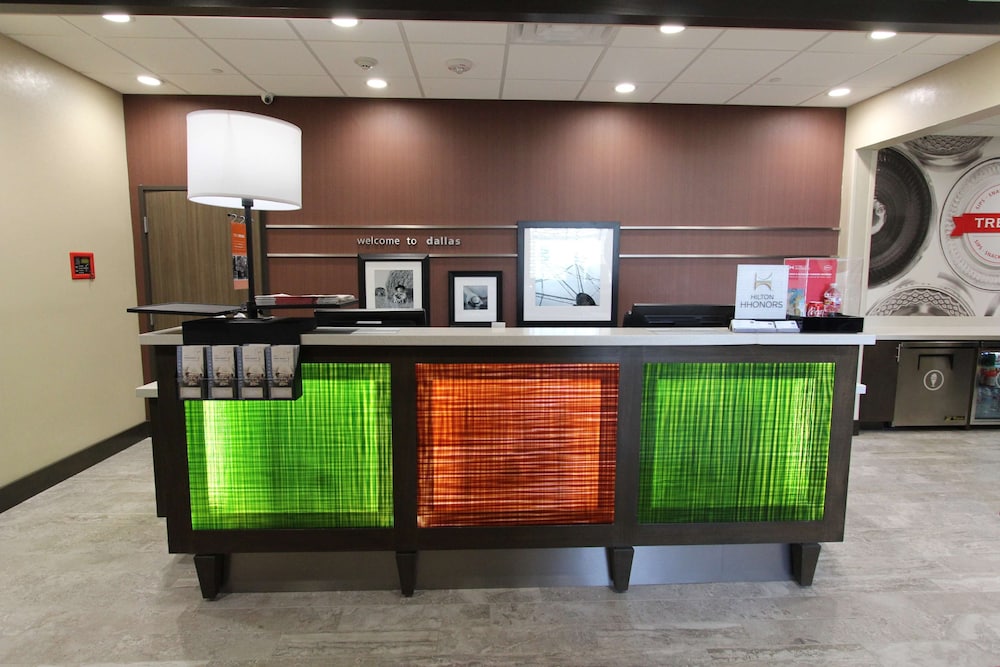 Hampton Inn & Suites Dallas Market Center - photo 6
