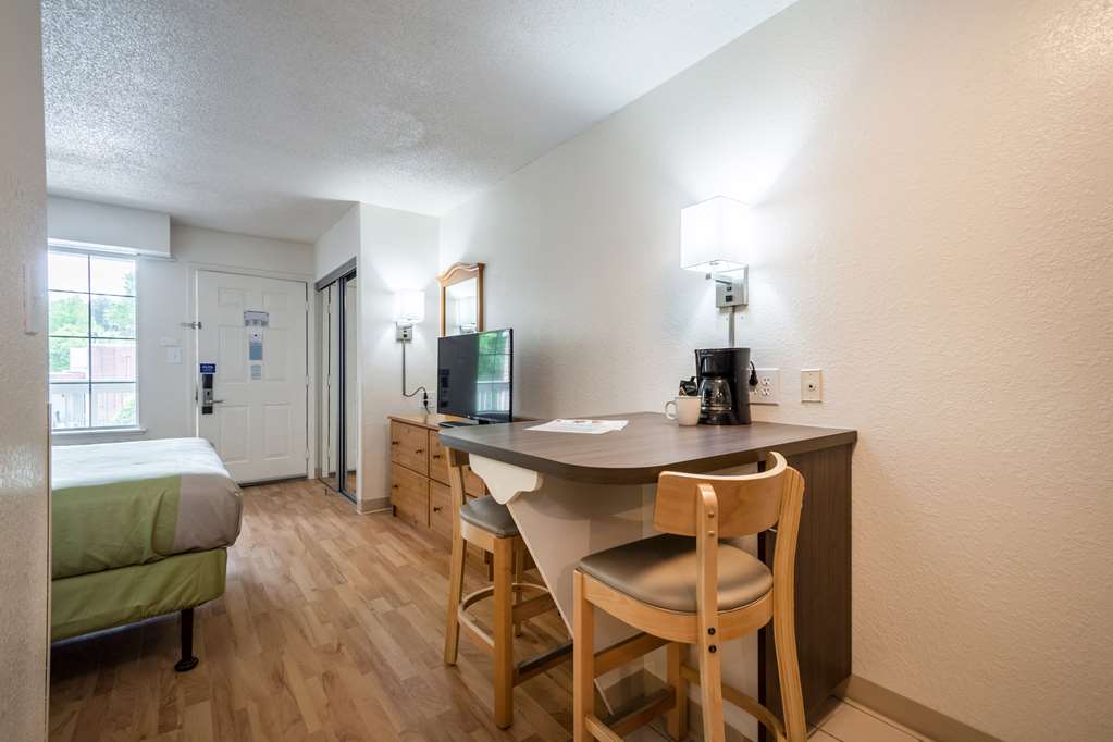 Studio 6 Extended Stay Roswell GA Atlanta - photo 16