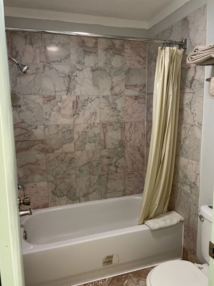 American Inn Motel - photo 13