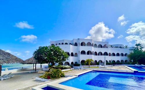 Charming Penthouse Holidays Houses — 4-Star Luxury Hotel in Malindi, Kenya