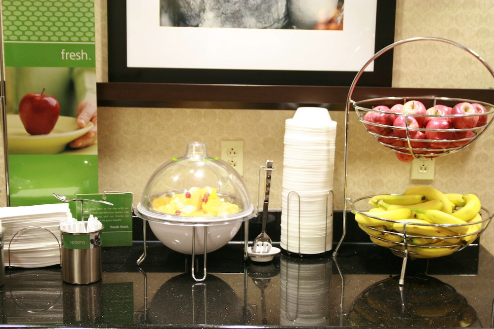 Hampton Inn Topeka - photo 21