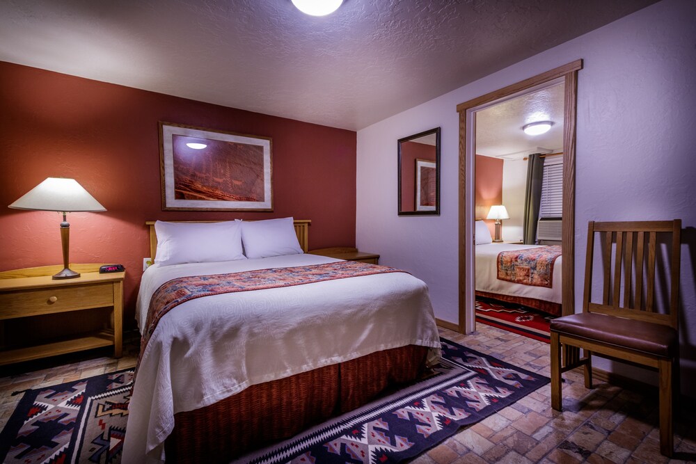Stone Lizard Lodging - photo 18