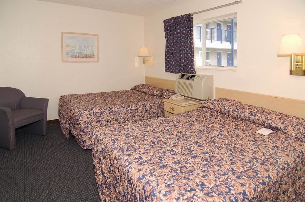 Birch Hill Suites Lakeland - photo 6