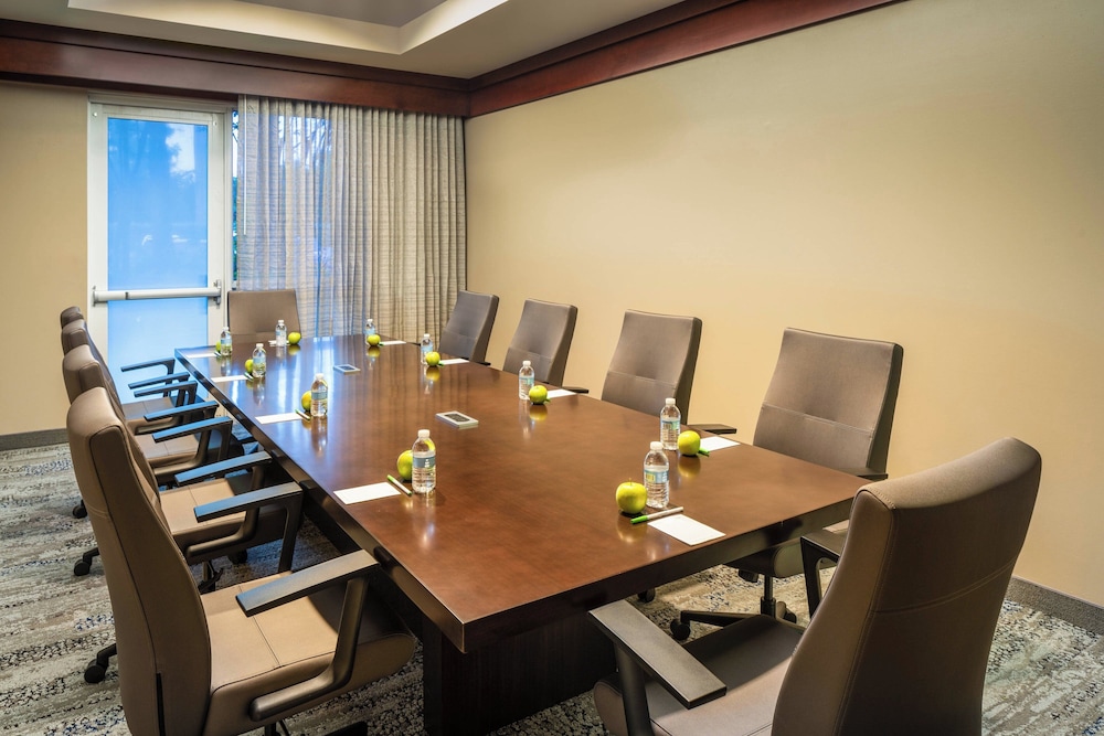 Courtyard by Marriott Fort Lauderdale Airport & Cruise Port - photo 36
