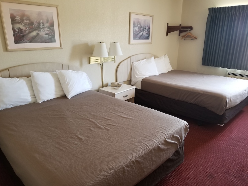 Americas Stay Inn - photo 7