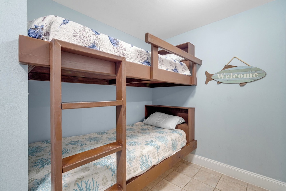 Laketown Wharf IV - photo 40