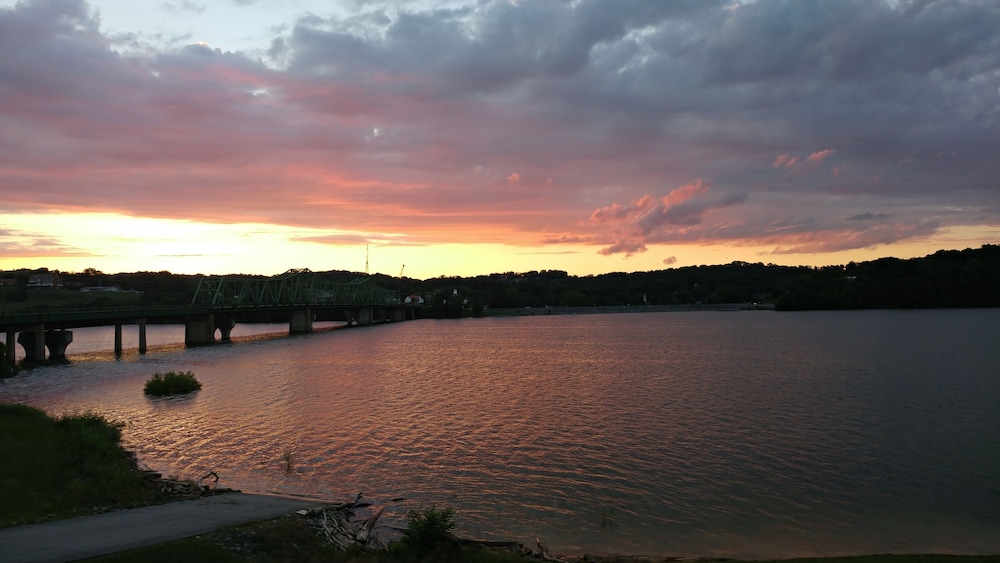 The Point Resort - carbon neutral hotel in Dandridge