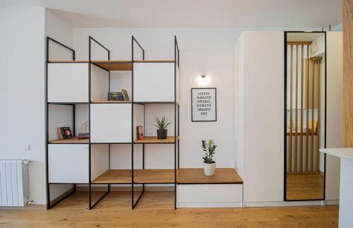 Vake Chic 2BR Comfort Home By Wehost