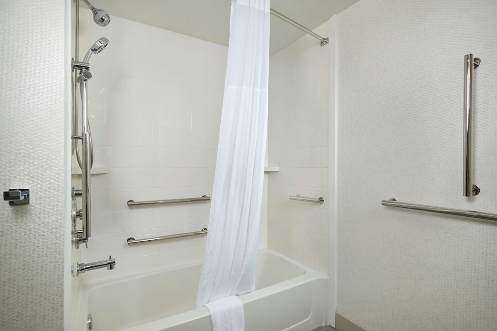 Hampton Inn & Suites Oxford Anniston - photo 31