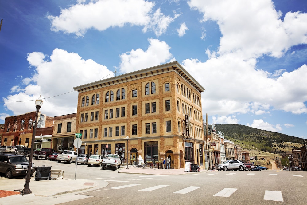 Victor Hotel - carbon neutral hotel in Victor