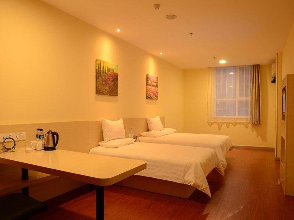 Elan Hotel — hotel in Jiayuguan