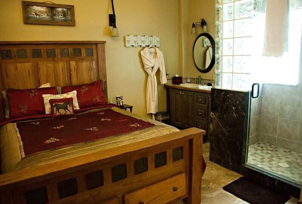 Lillian Farms Bed & Breakfast - photo 92