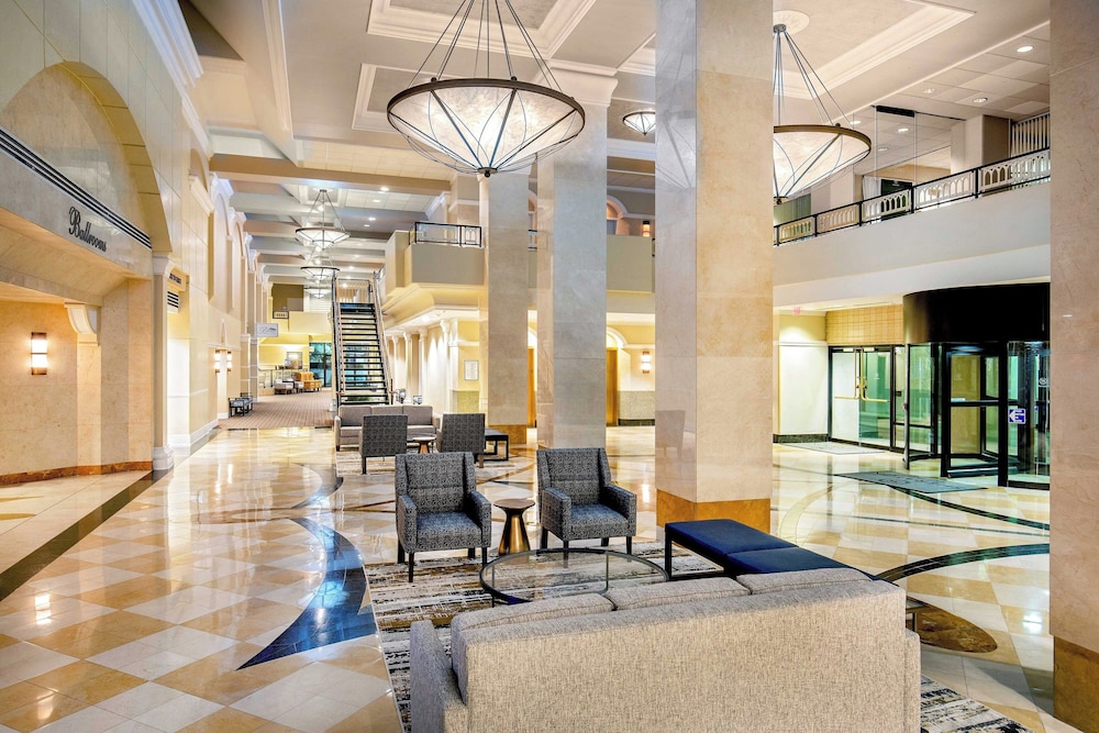 Sheraton Pentagon City Hotel - photo 3