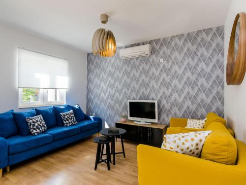 Apartment Sea Shell Triplex Three Bedroom Apartment with Terrace