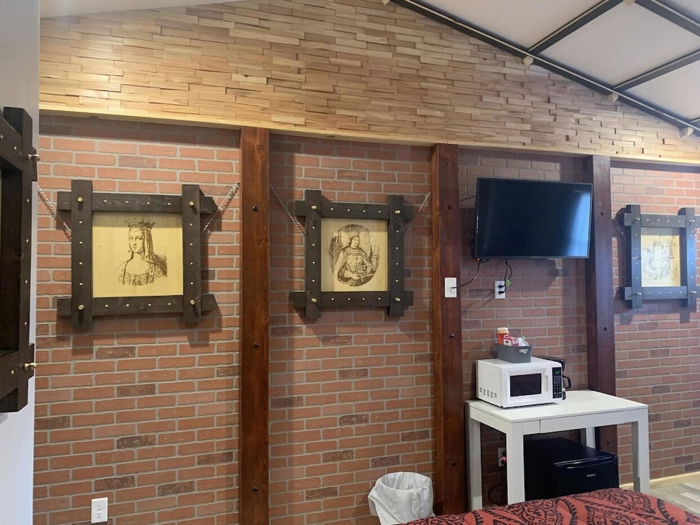 Alexander Hotel - photo 5