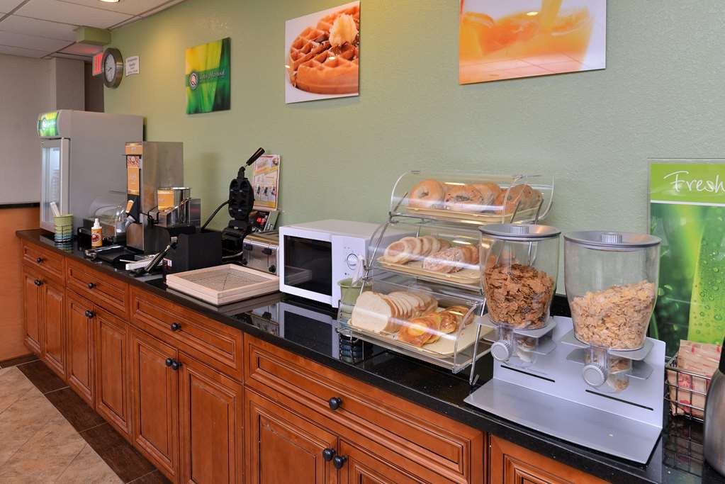 Quality Inn & Suites Matteson near I 57 - photo 29