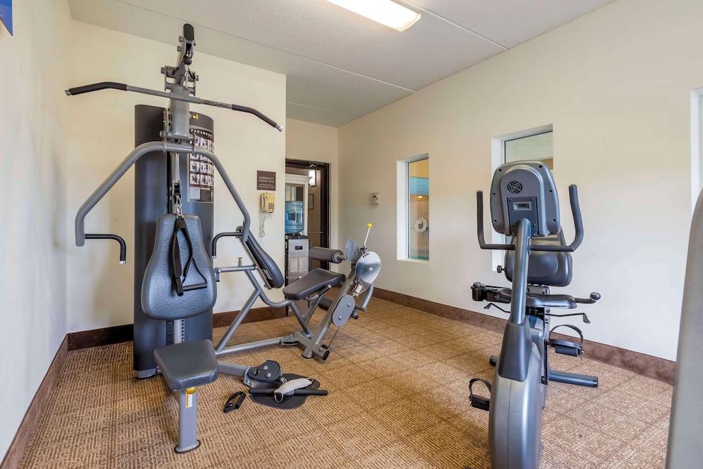 Comfort Inn & Suites Wilkes Barre Arena - photo 43