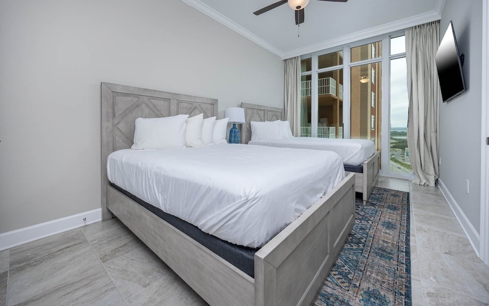 Phoenix Gulf Towers 1505 4 Bedroom Condo - photo 9
