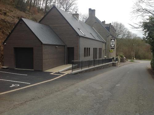 Auberge De L'Abbaye Logis Hôtel Restaurant — hotel in Hambye