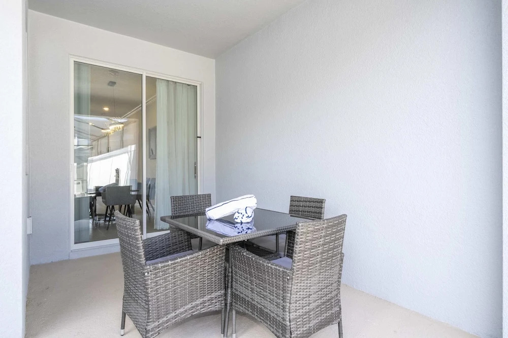 Stunning 4 Bd W Pool @ Storey Lake Resort 2613 - photo 7