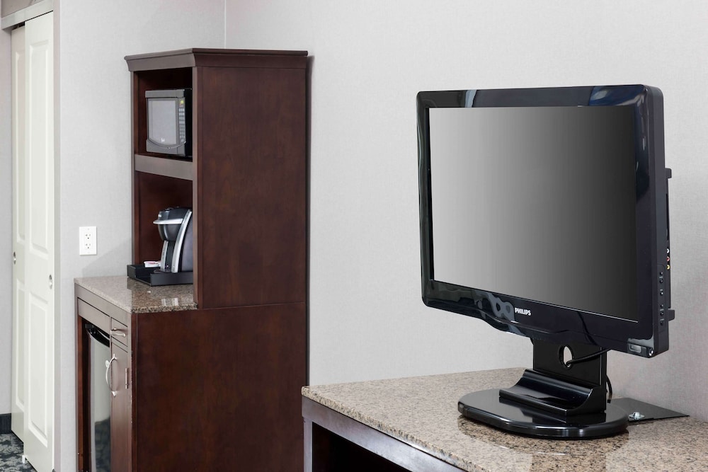 Hilton Garden Inn Detroit Novi - photo 5